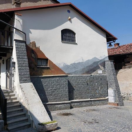 Вилла Casa Del Rustico, Indipendente Vista Sacra Con Dipinto Caprie Экстерьер фото
