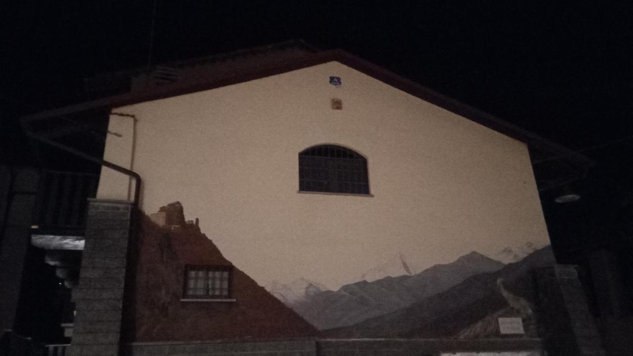 Вилла Casa Del Rustico, Indipendente Vista Sacra Con Dipinto Caprie Экстерьер фото