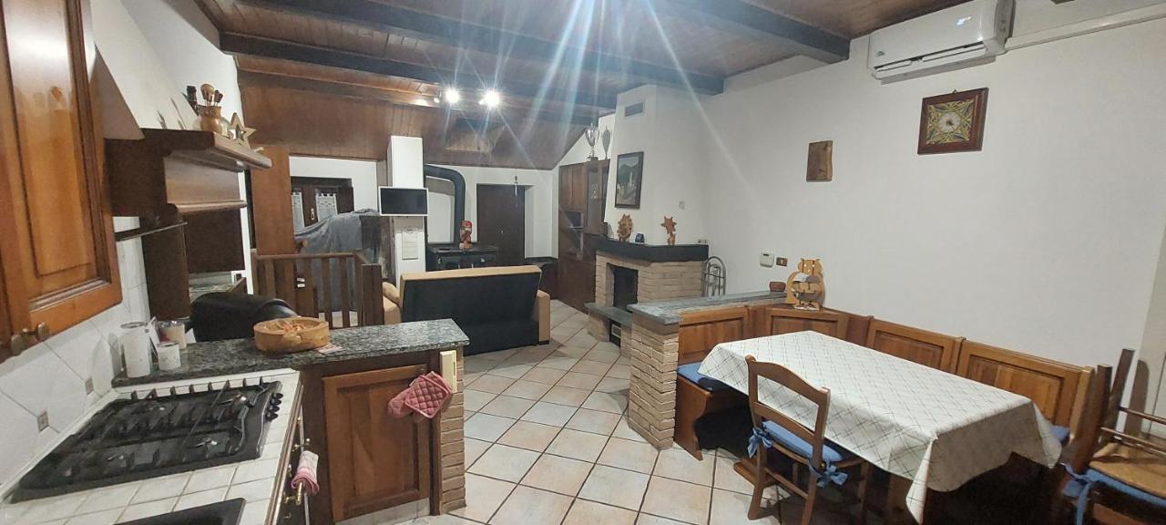 Вилла Casa Del Rustico, Indipendente Vista Sacra Con Dipinto Caprie Экстерьер фото