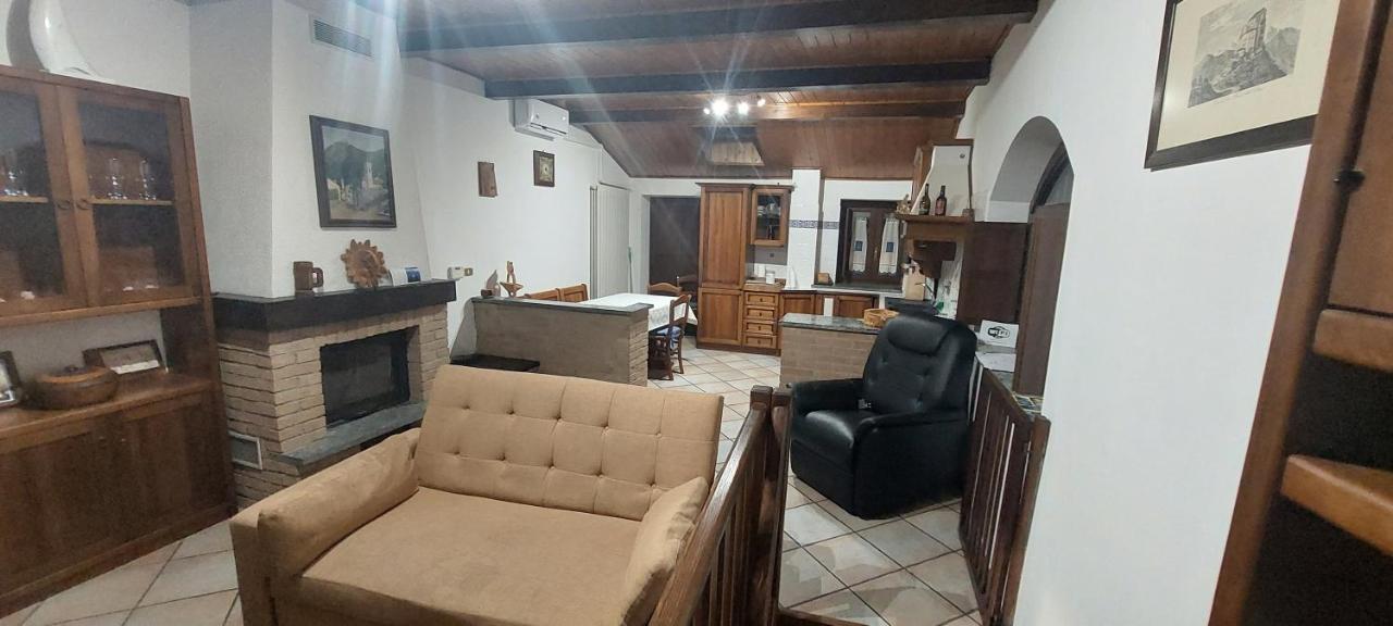 Вилла Casa Del Rustico, Indipendente Vista Sacra Con Dipinto Caprie Экстерьер фото